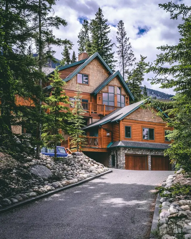 Cliffs.Homes Premium Domain
